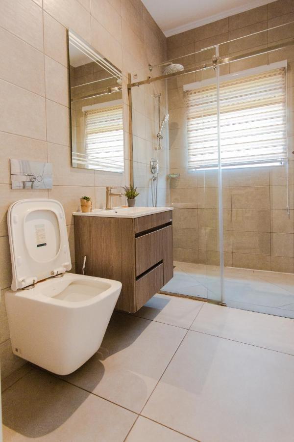 Accra Luxury Apartments @ Pine Court 外观 照片